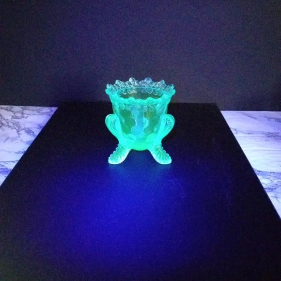 Degenhart Glass Forget Me Not Trinket Toothpick Paperweight Vtg - Picture 9 of 9